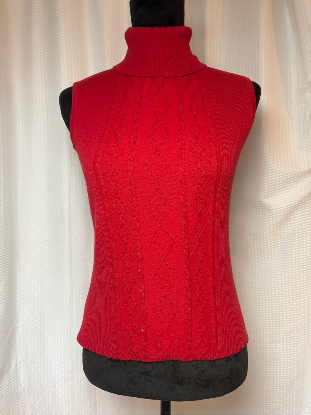 RQT Red Sleeveless Turtleneck Cable Knit Sweater Beaded Embellishments Size S